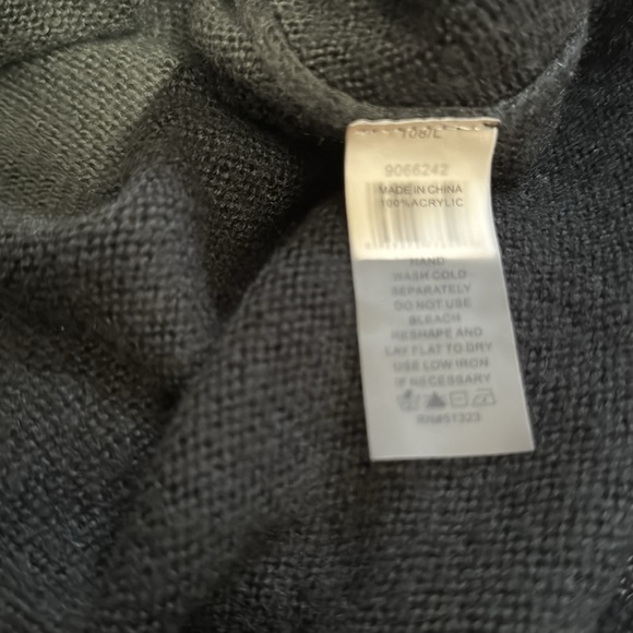 Vince Camuto Free w/$35 Bundle Ombre Knit Asymmetrical Hem Dolman Sleeve Sz L - Picture 8 of 9